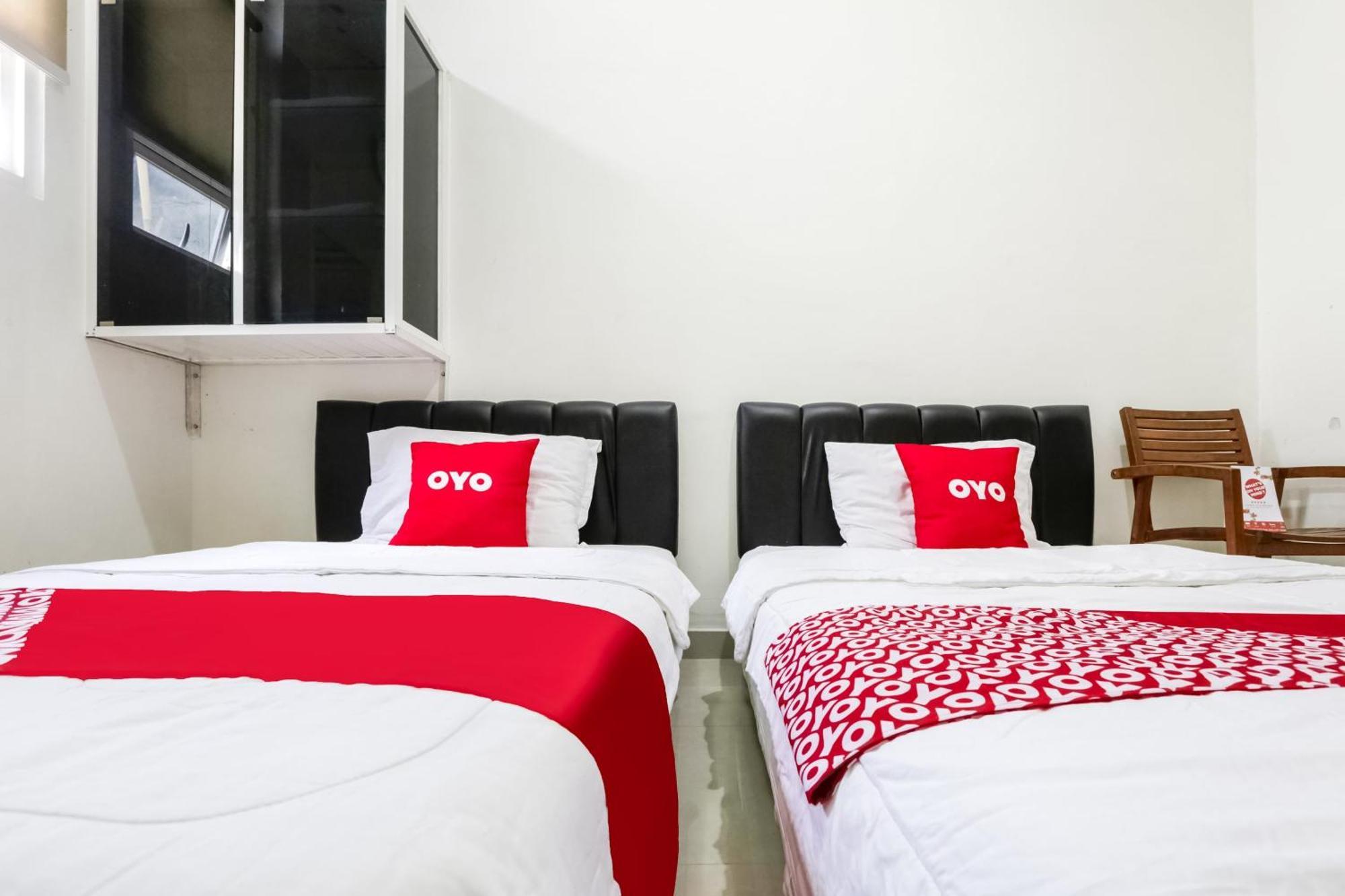 Super Oyo 3838 Tamansari Guest House Surakarta  Exterior photo